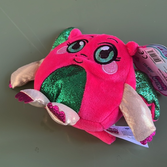 Drea dragon mush meeze squish toy - Picture 3 of 3